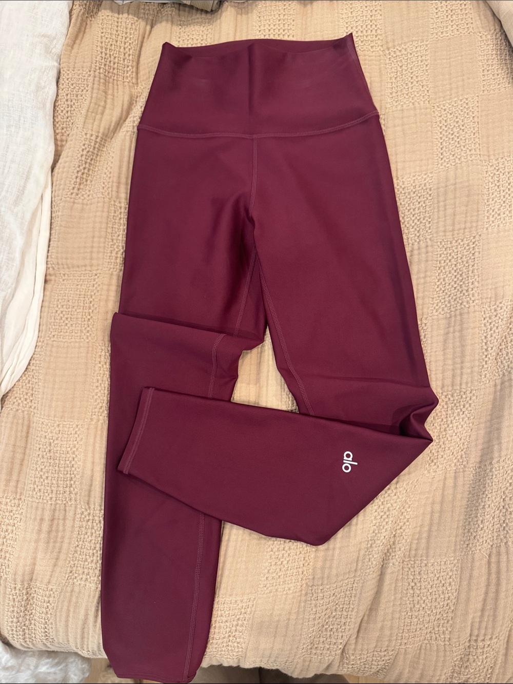 ALO Yoga High-Waist Leggings in Burgundy